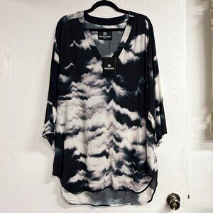 Berenik Women's Blouse Cloud Print Size XS-M (OS)